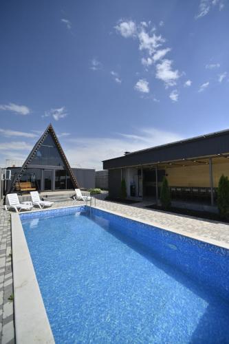 DbekHouse in Aramusa