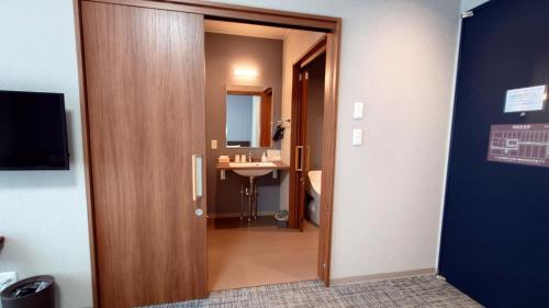 Ｓｗｉｍｍｙ Ｉｎｎ Ｏｎａｇａｗａ - Vacation STAY 31602v