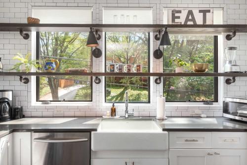 CA Dreaming in Poncey-Highland