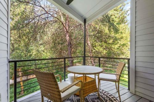 CA Dreaming in Poncey-Highland