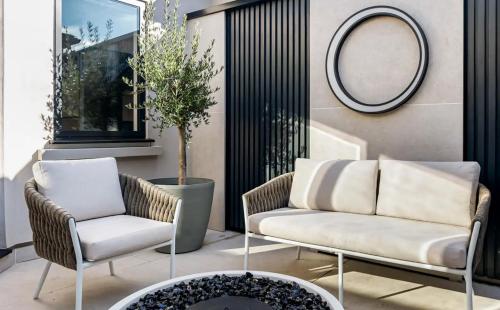 Host second address- -'Duplex penthouse in London W1U 6JZ in Zitoradja