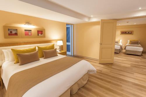 room detail thumbnail 0