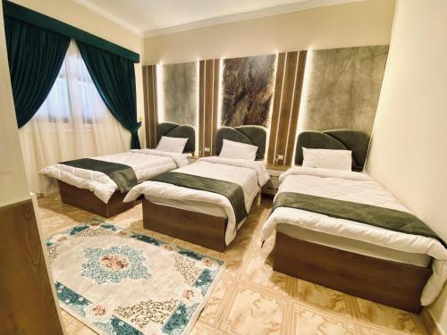 . Alma Pyramids View Hotel