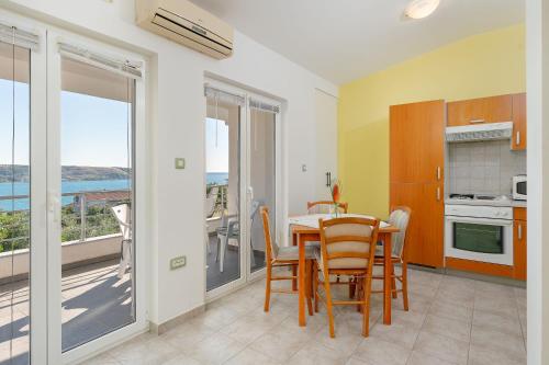 Apartments Mare - sea view - image 14