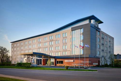 Aloft by Marriott Montreal Airport