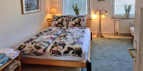 Schoenes helles Zimmer mit Bad, Nähe Bilk, Nähe Uni, Düsseldorf