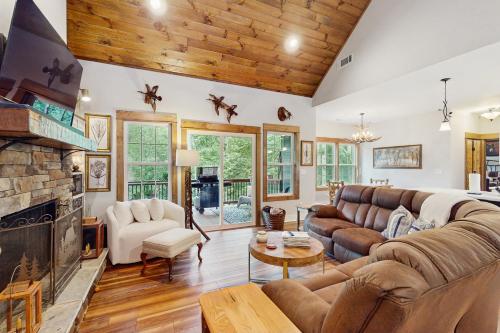 Orchard Wine & Retreat, Ellijay