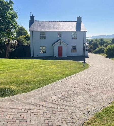 บริการและสิ่งอำนวยความสะดวก, 3 Bed in Llanengan oc-drwsyl in ลานเบริส