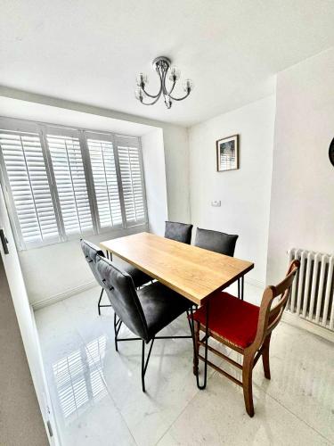 Seadmed, Maison Hillview au coeur de Macroom in Macroom