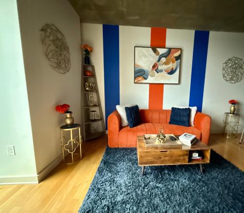 Luxury Midtown High-rise Oasis!