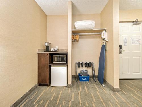 Holiday Inn Lethbridge
