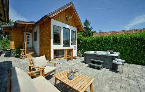 Peldbaseins, Luxurious Home In Vrtlinovec With Sauna in Varaždinske Toplice