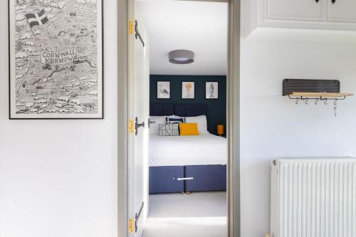 Facilities, 3 Bed in Mawgan Porth oc-s29403 in Trenance