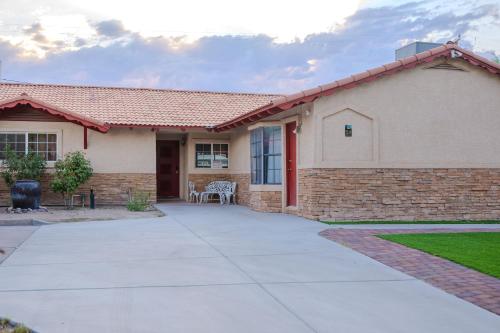 Trendy lux house near strip with Pool,hottub in Kirkland Las Vegas, Las Vegas (foto 6)