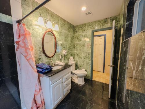 Trendy lux house near strip with Pool,hottub in Kirkland Las Vegas, Las Vegas (foto 9)