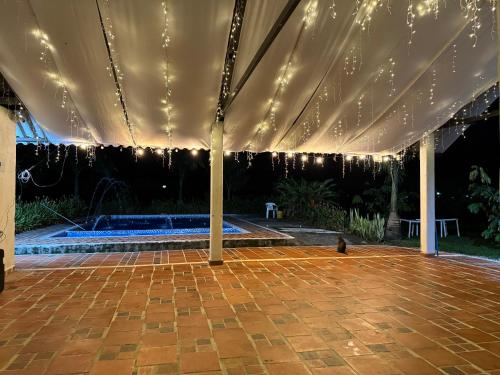 Alquiler casa campestre con piscina Villavicencio in Palicare