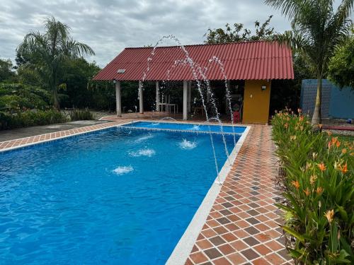 Alquiler casa campestre con piscina Villavicencio in Palicare