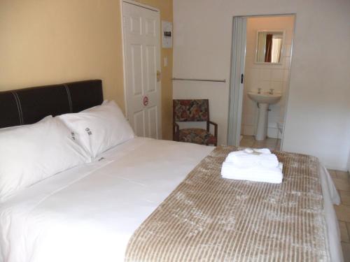 2 double beds