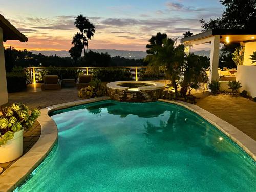 Spectacular City Mountain Views Remodeled Open Plan 3 bdr Home Pool Jacuzzi Oasis in Encino