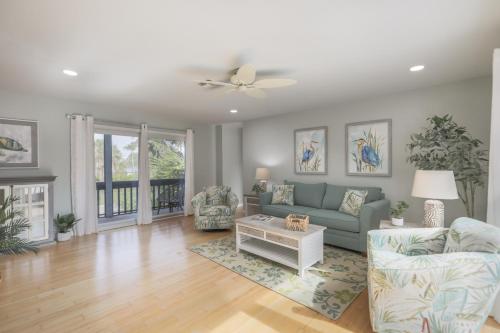 Charley's Place image