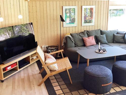 10 person holiday home in Væggerløse-By Traum in 伊德斯特納