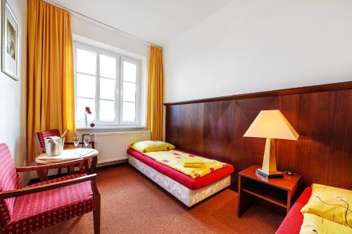 2 twin beds