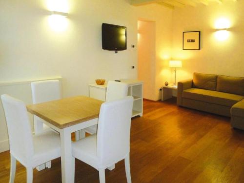 Apartment in Elba with Panoramic Views, Rio nellʼElba (photo 2)
