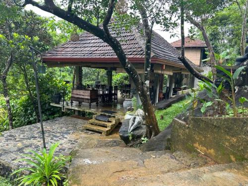 Restorāns, The Anex in Sinharaja