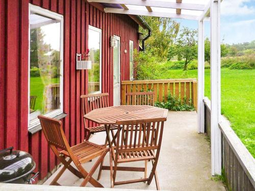 숙소 외관, person holiday home in HOGKLINT-By Traum in 비블레