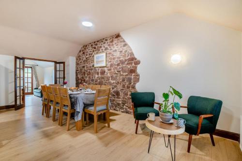 Facilities, The Cottage at Castle of Comfort in Dodington