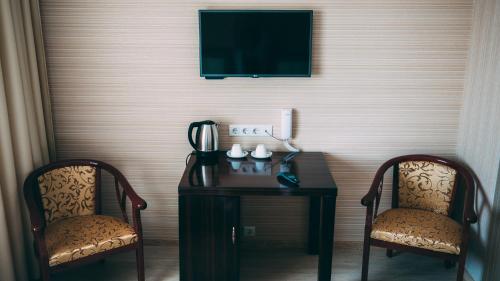 Hotel Montana - image 6