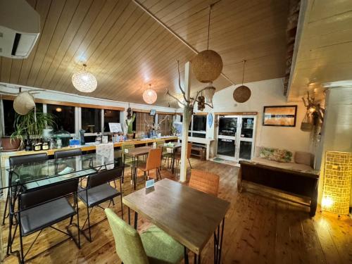 Restaurant, MAETAKAYA しまんちゅ in Kabira Bay