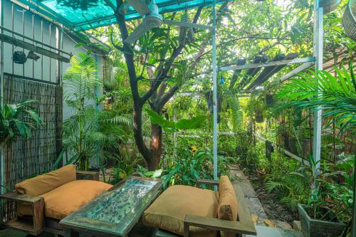 Kilátás, Koemle Home in Tuek Vil