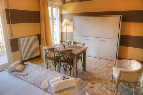La Casetta di Lina Rooms and Apartments - image 7