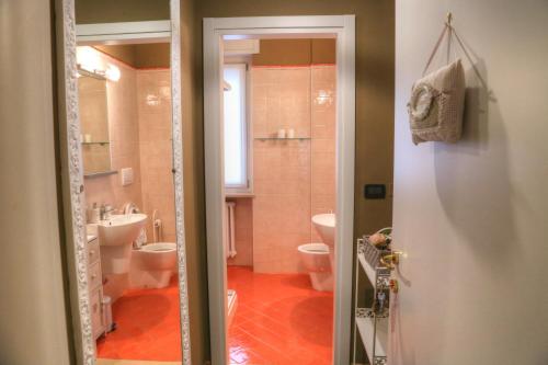 La Casetta di Lina Rooms and Apartments - image 2