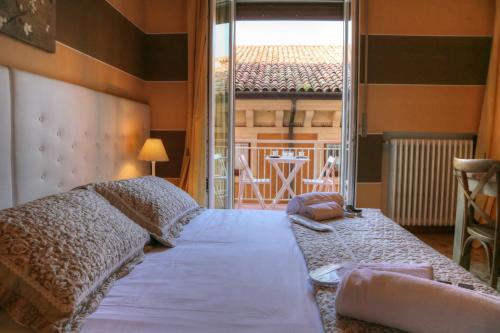 La Casetta di Lina Rooms and Apartments - image 14