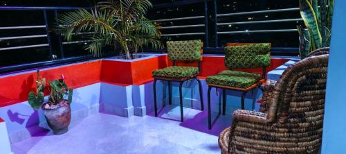 Small Land Home Stay in Gitesi