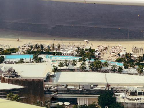 FullSeaView-RoofTopPool Free Private WestBeachAccess, Дубай (фото 10)