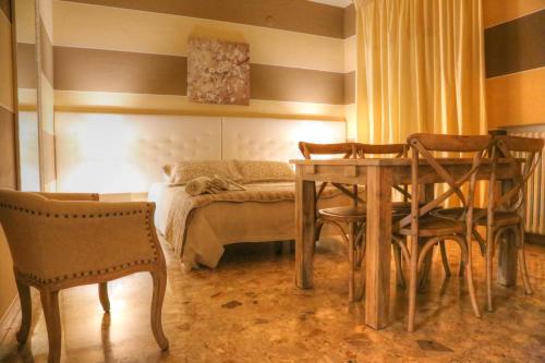 La Casetta di Lina Rooms and Apartments - image 5