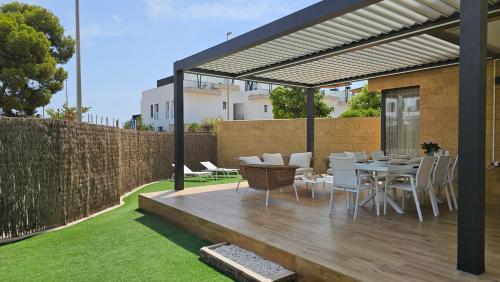 ALLONBAY beach front residence