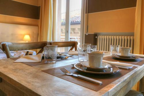 La Casetta di Lina Rooms and Apartments - image 5