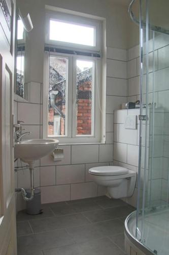 Two-Bedroom Apartment image 4