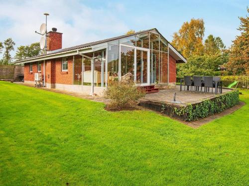 Tranquil Retreat in Hejlsminde-By Traum