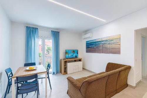 One-Bedroom Deluxe Apartment