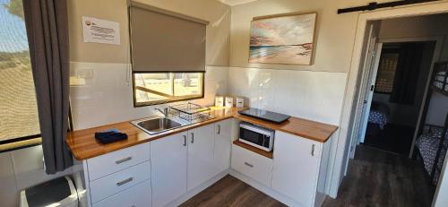 Drummond Cove Holiday Park Home in Geraldton