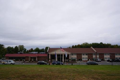 Rodeway Inn & Suites in East Windsor, USA