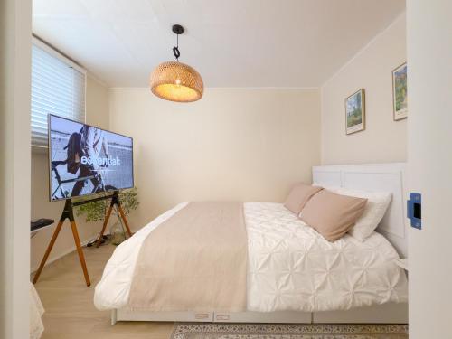 Sinchon Stn 4min, 3 Qeen beds, Hongdae, Bucheon