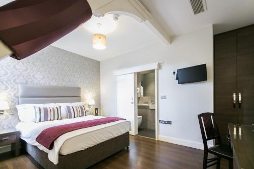 The Pillar Hotel - image 12