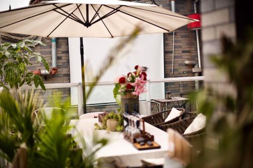 Bliss Qintai Tibetan Boutique Hotel – Chengdu, IL