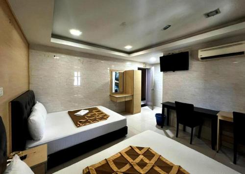 ARK HOTEL BATU CAVES